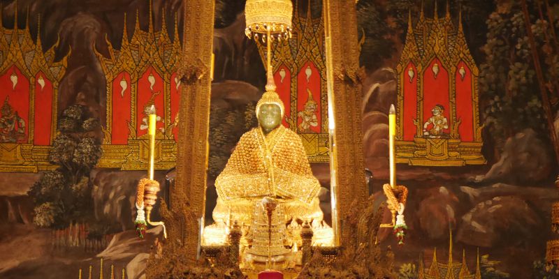 See the Emerald Buddha